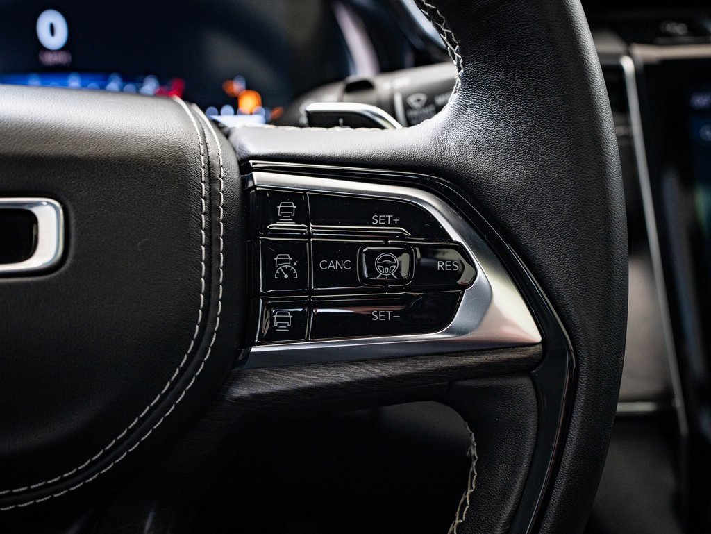 Used 2023 Jeep Grand Cherokee Overland w/ Adv Protech Group III image 26