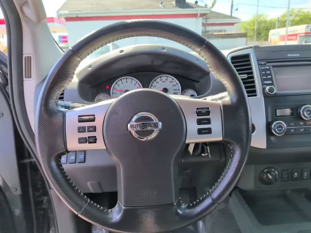 Used 2015 Nissan Frontier PRO-4X AWD/4WD image 22