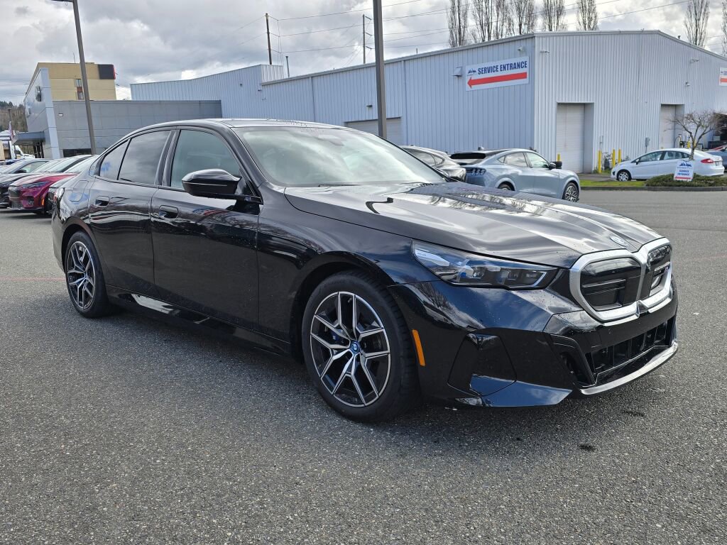 Used 2024 BMW i5 M60 w/ Premium Package image 3