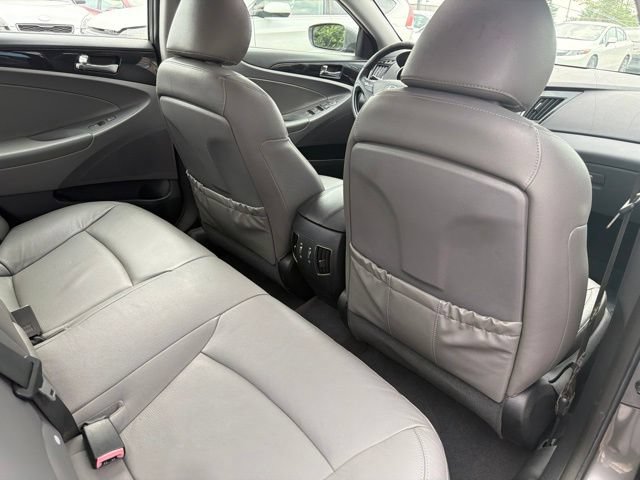 Used 2011 Hyundai Sonata Limited w/ Navigation Pkg 5 FWD image 23