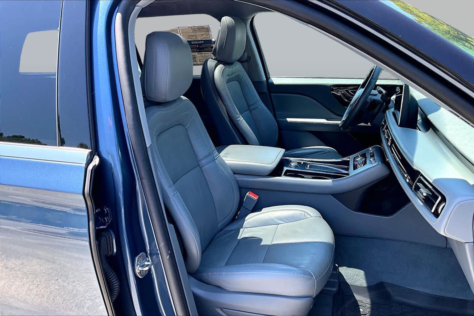 Used 2020 Lincoln Aviator Reserve w/ Equipment Group 201A RWD image 9