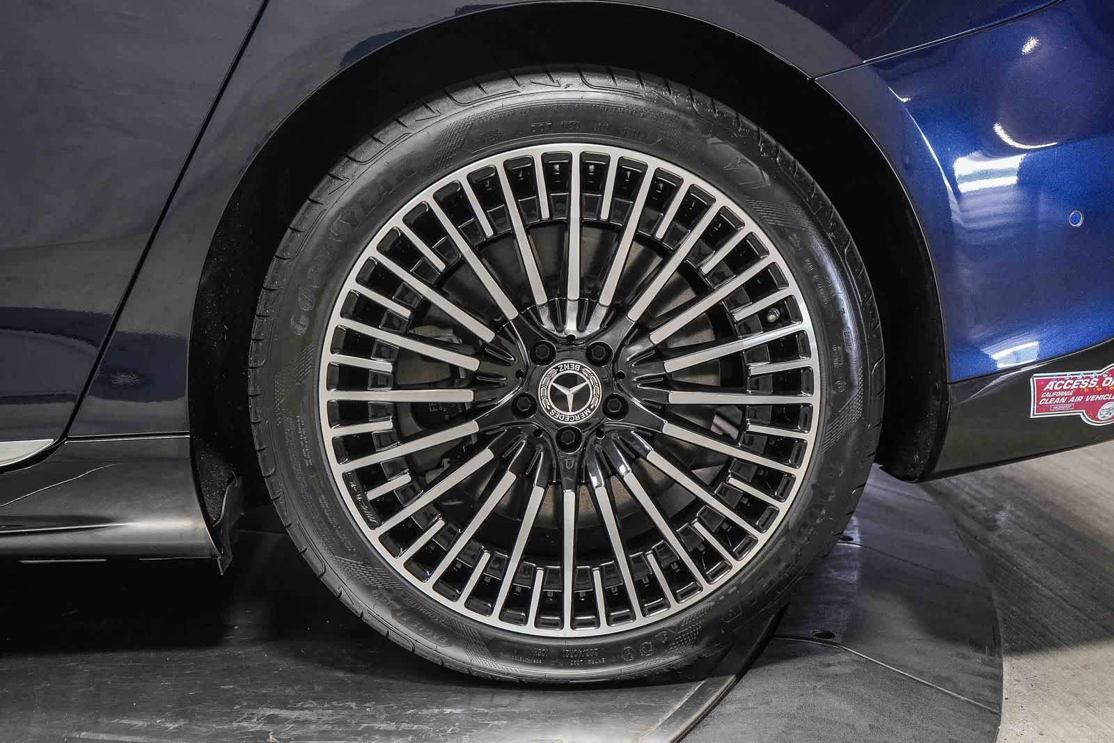Certified 2023 Mercedes-Benz EQS 580 4MATIC Sedan image 9