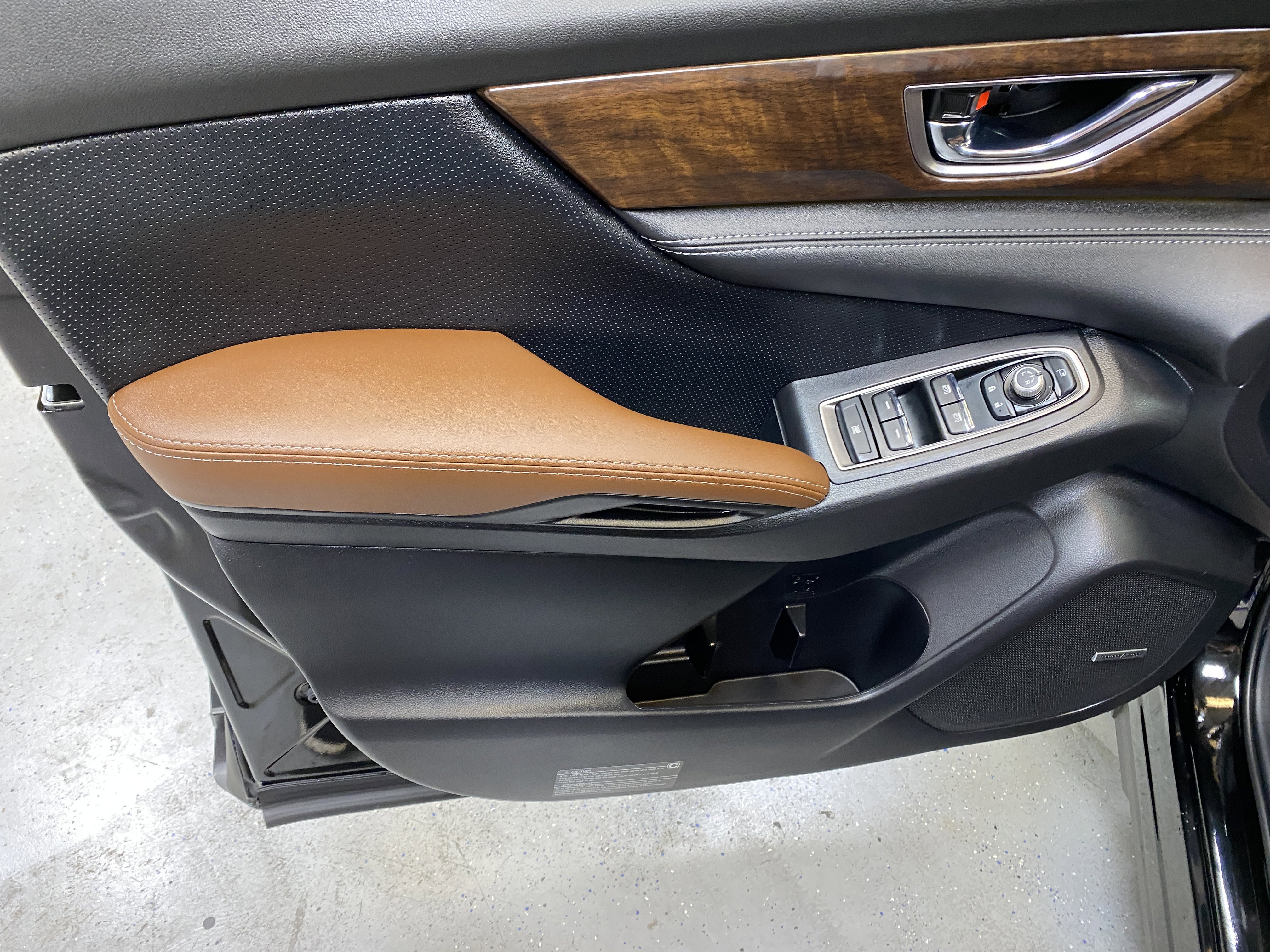 Used 2025 Subaru Ascent Touring w/ Popular Package #2 image 20