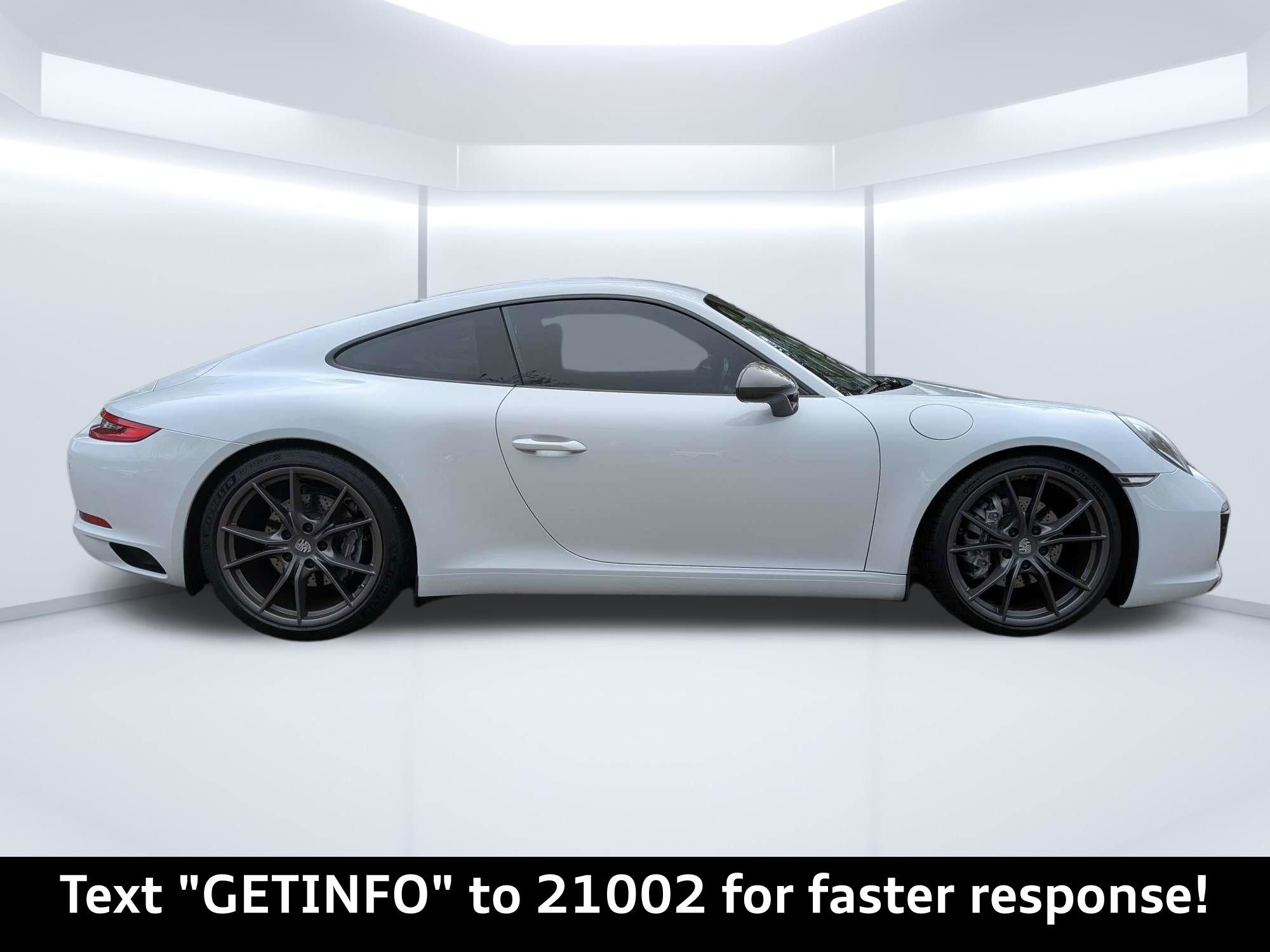 Used 2019 Porsche 911 Carrera T image 2