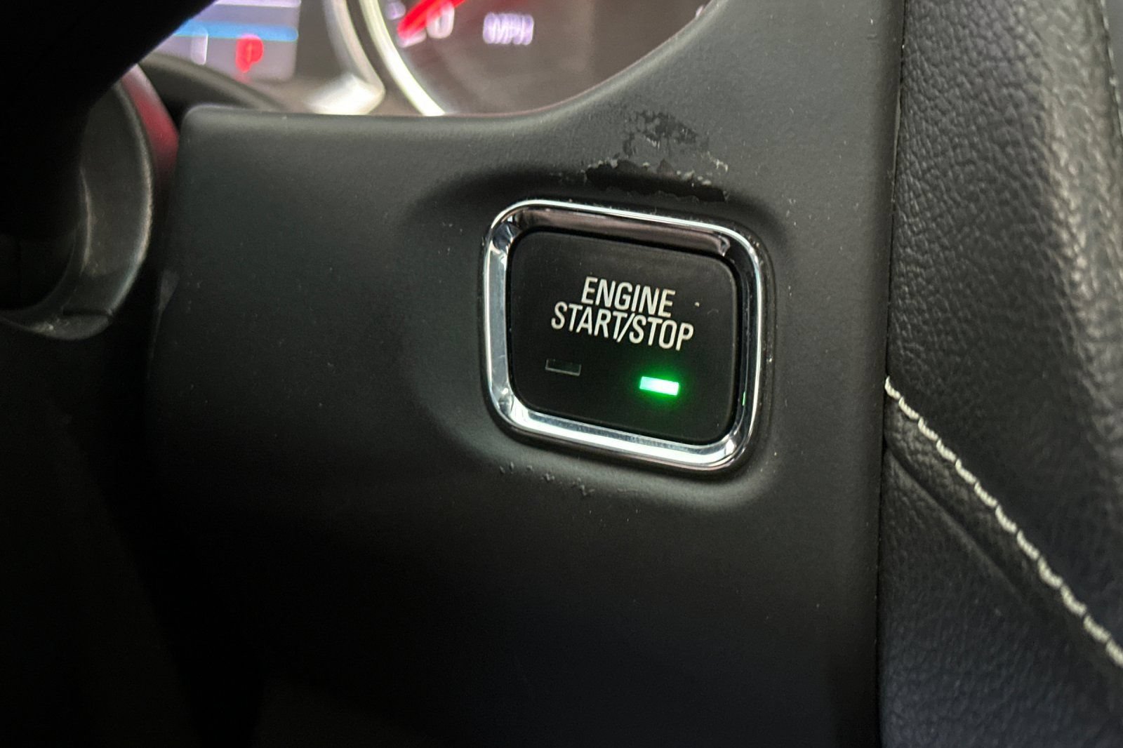Used 2021 GMC Acadia SLE FWD image 26