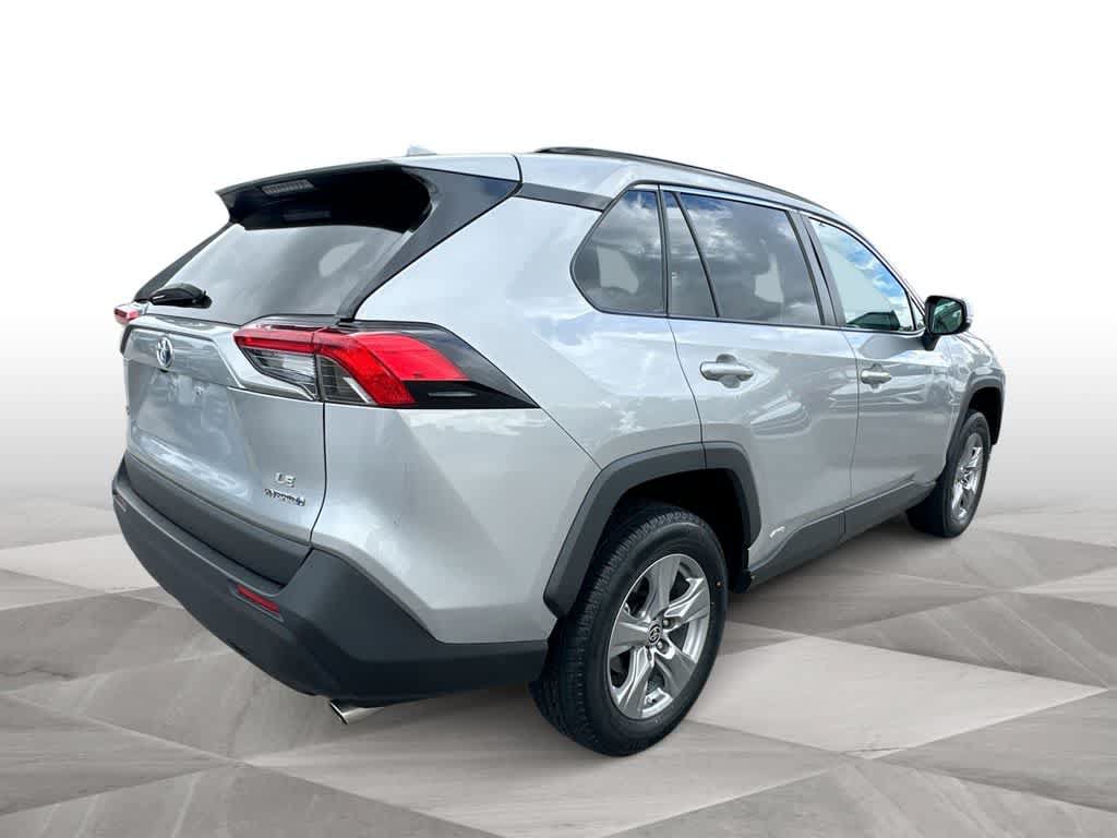 Used 2023 Toyota RAV4 LE AWD/4WD image 8
