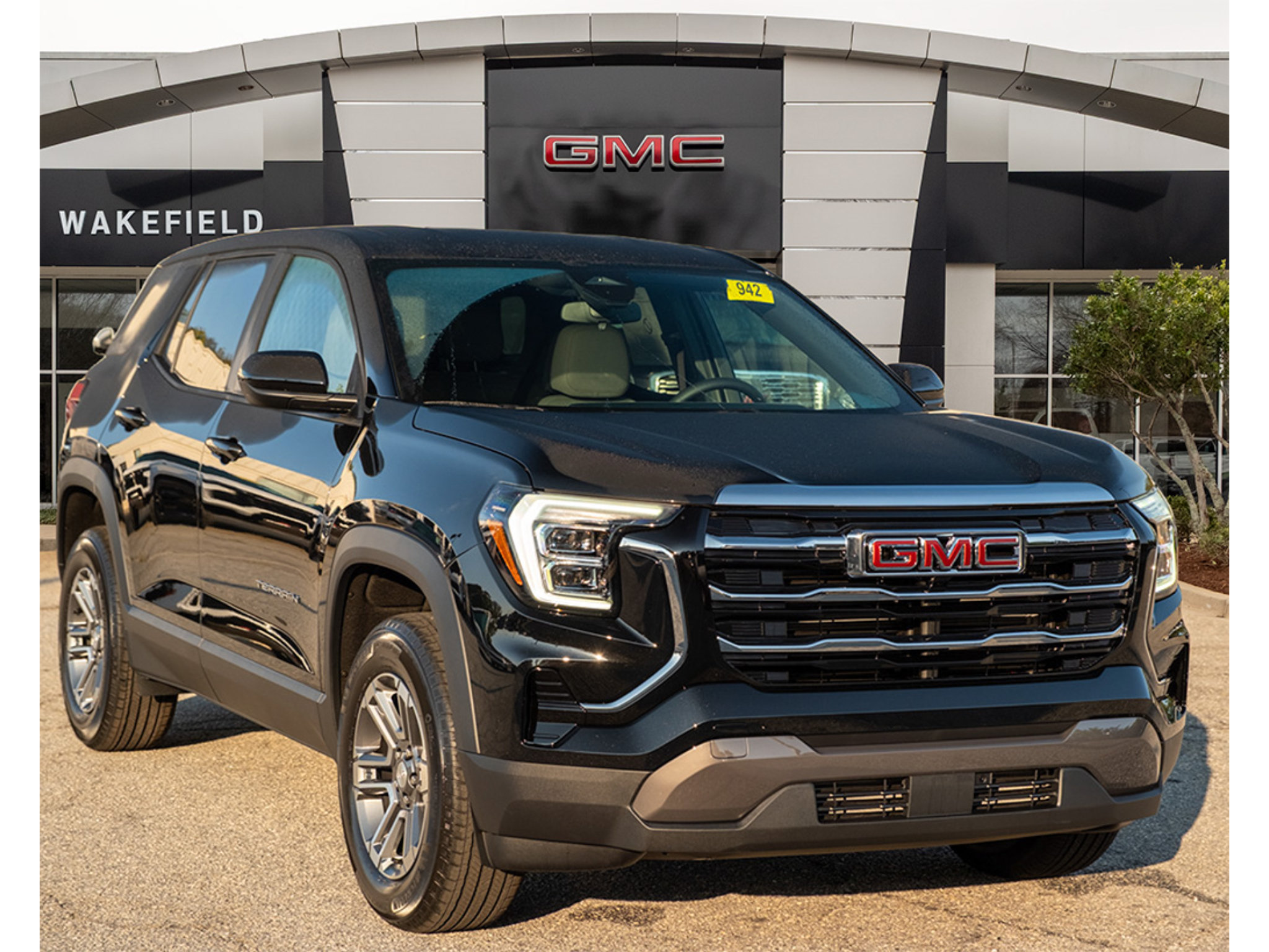 New 2027 GMC Terrain Elevation w/ LPO, Floor Liner Package FWD image 1