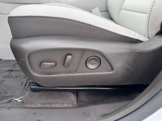 Used 2026 GMC Terrain Denali AWD/4WD image 16