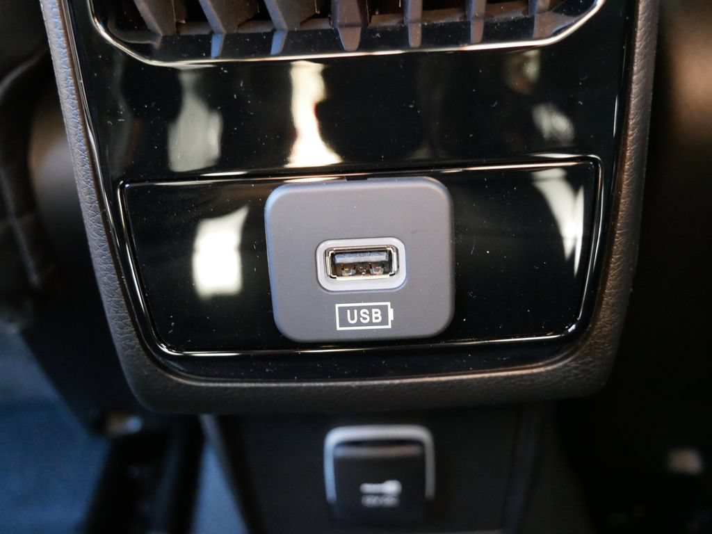 New 2026 Jeep Compass Latitude AWD/4WD image 30