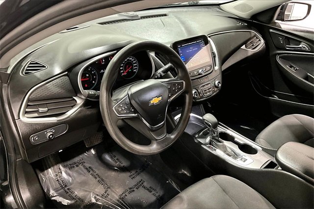 Used 2023 Chevrolet Malibu LT image 17