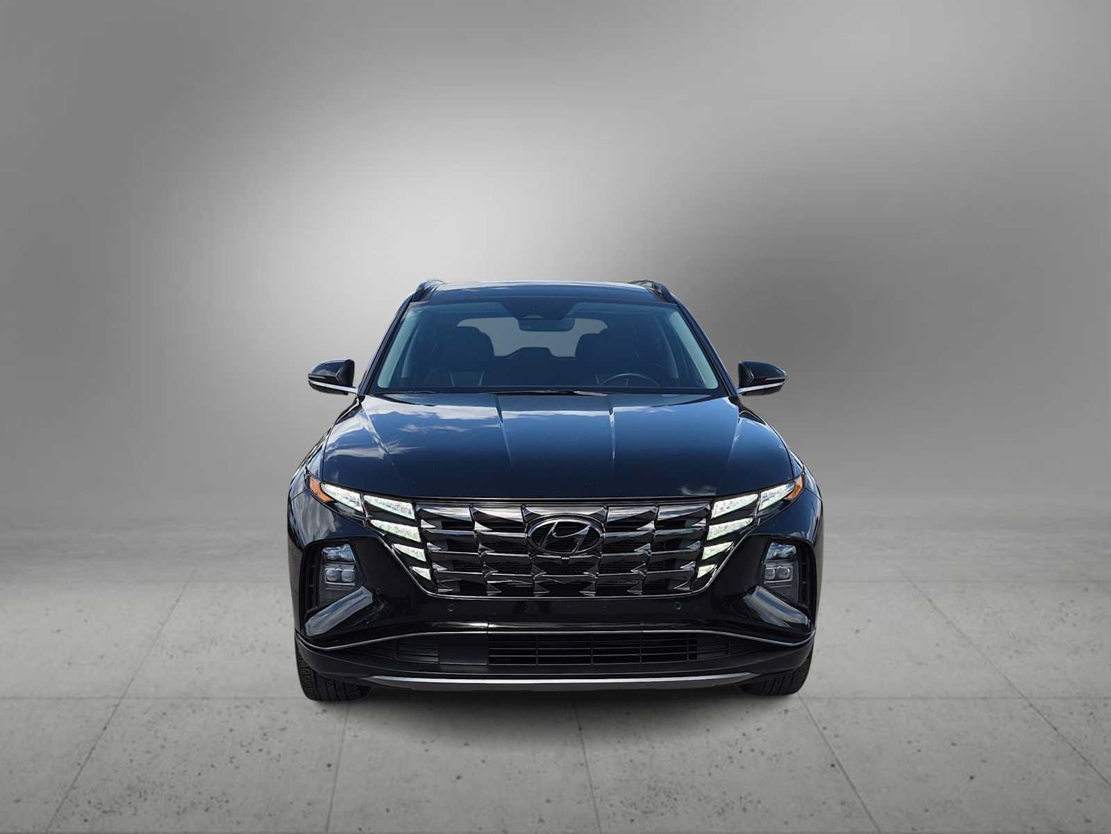 Certified 2022 Hyundai Tucson Limited w/ Cargo Package FWD image 3