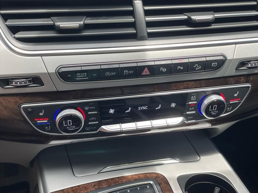 Used 2019 Audi Q7 2.0T Premium Plus w/ Premium Plus Package AWD/4WD image 10