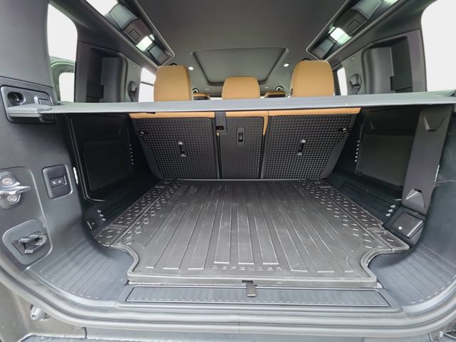 New 2026 Land Rover Defender 110 X-Dynamic SE AWD/4WD image 12