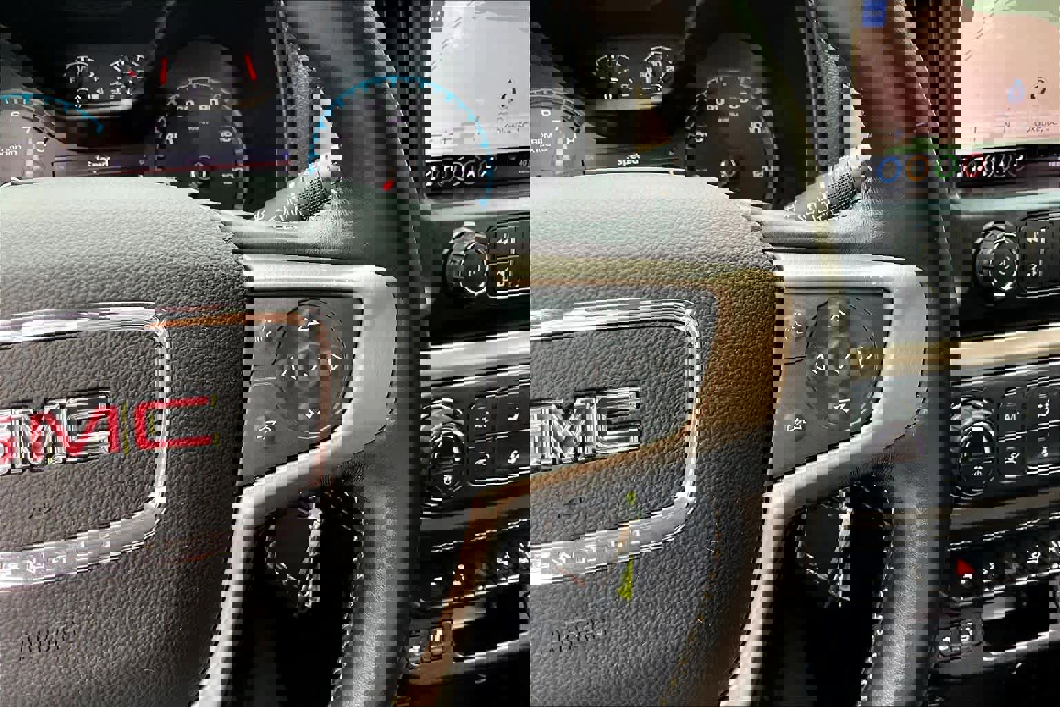 Used 2019 GMC Canyon Denali image 24