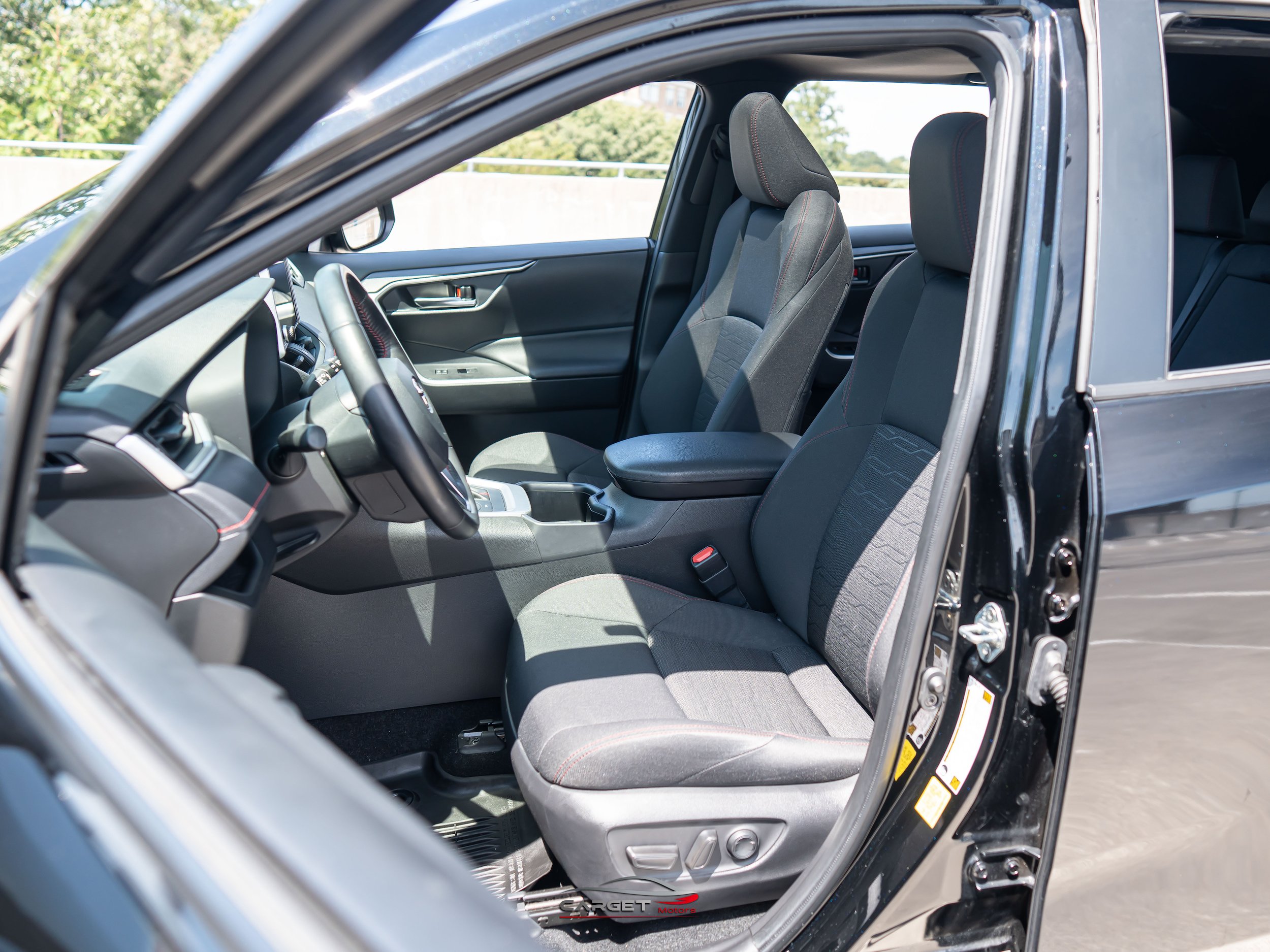 Used 2023 Toyota RAV4 SE w/ Weather & Moonroof Package AWD/4WD image 16