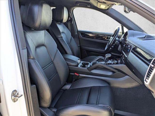 Used 2021 Porsche Cayenne Coupe image 28