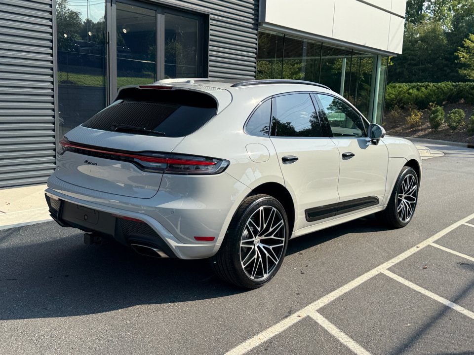 New 2026 Porsche Macan Turbo AWD/4WD image 7