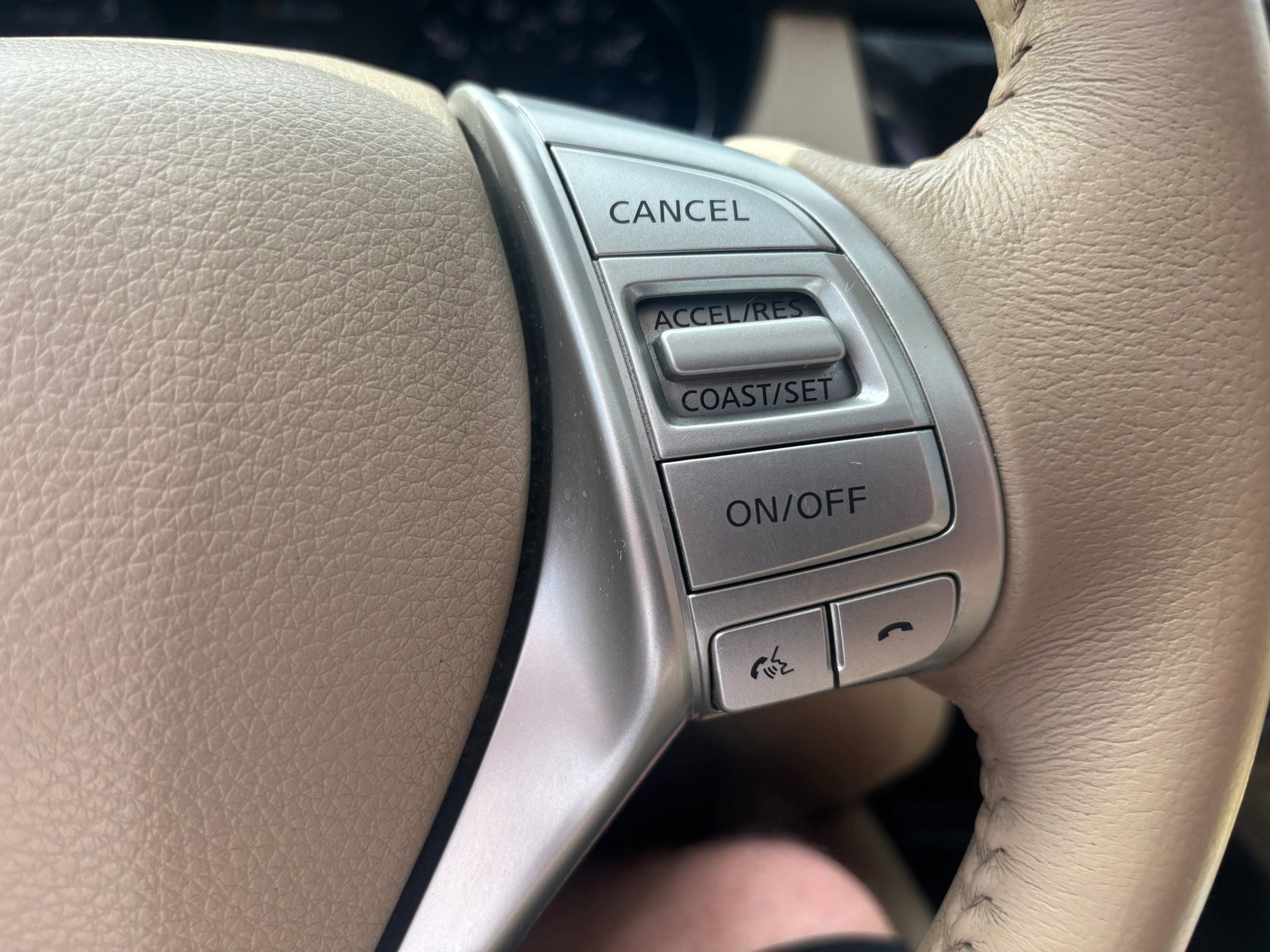 Used 2014 Nissan Rogue SL w/ SL Premium Package image 19