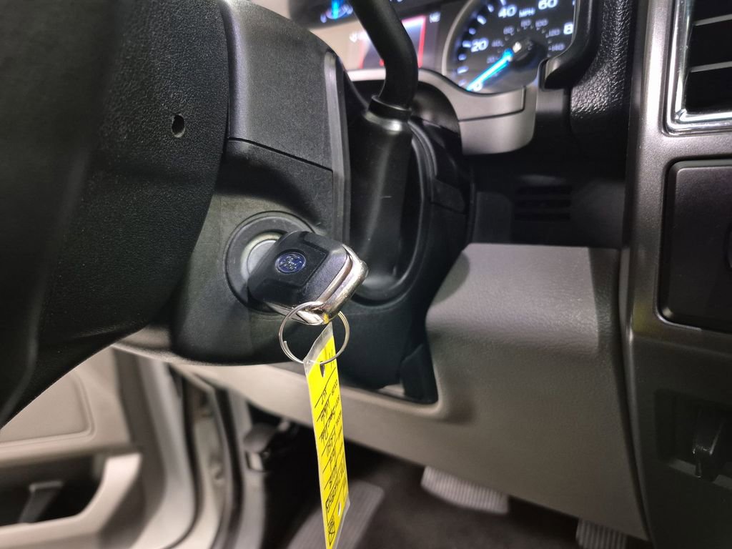 Used 2018 Ford F250 XLT w/ Snow Plow Prep Package image 17