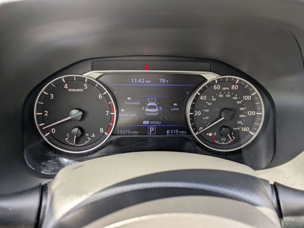 Used 2025 Nissan Altima 2.5 SV FWD image 19