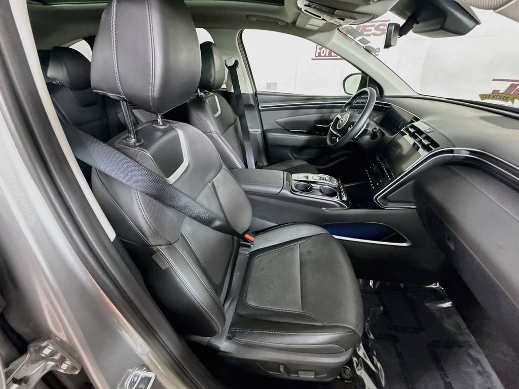 Certified 2024 Hyundai Tucson Limited AWD/4WD image 33
