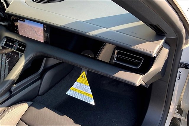 New 2025 Porsche Taycan image 21