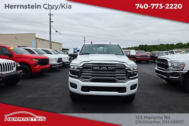 Used 2026 RAM 2500 Laramie AWD/4WD image 2