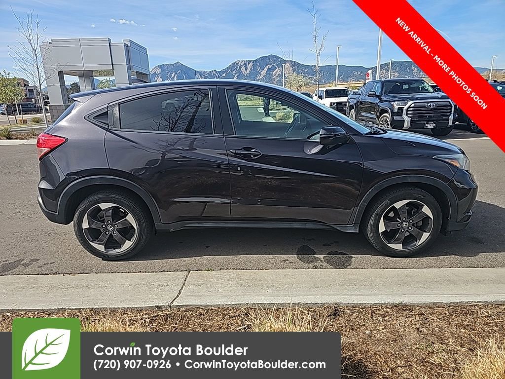 Used 2018 Honda HR-V EX image 8