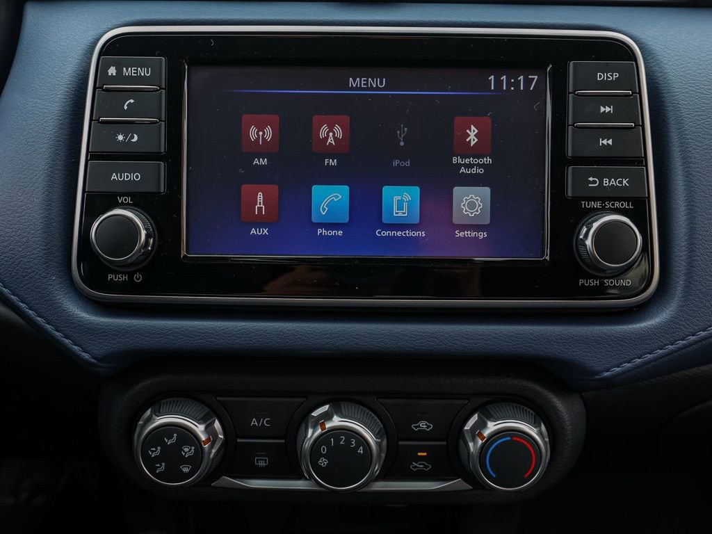 Used 2025 Nissan Versa SV w/ Trunk Package image 28