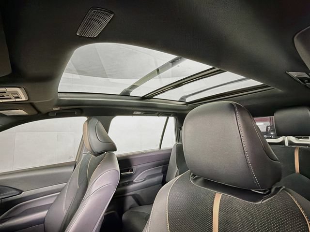 Used 2024 Toyota Grand Highlander AWD Hybrid image 29
