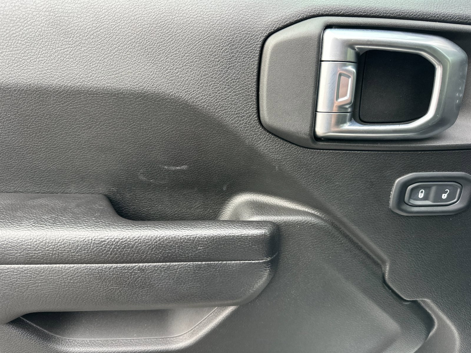 Used 2022 Jeep Wrangler Unlimited Rubicon 4xe image 11