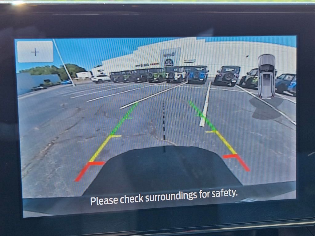 Used 2023 Ford Explorer XLT w/ Equipment Group 202A RWD image 24
