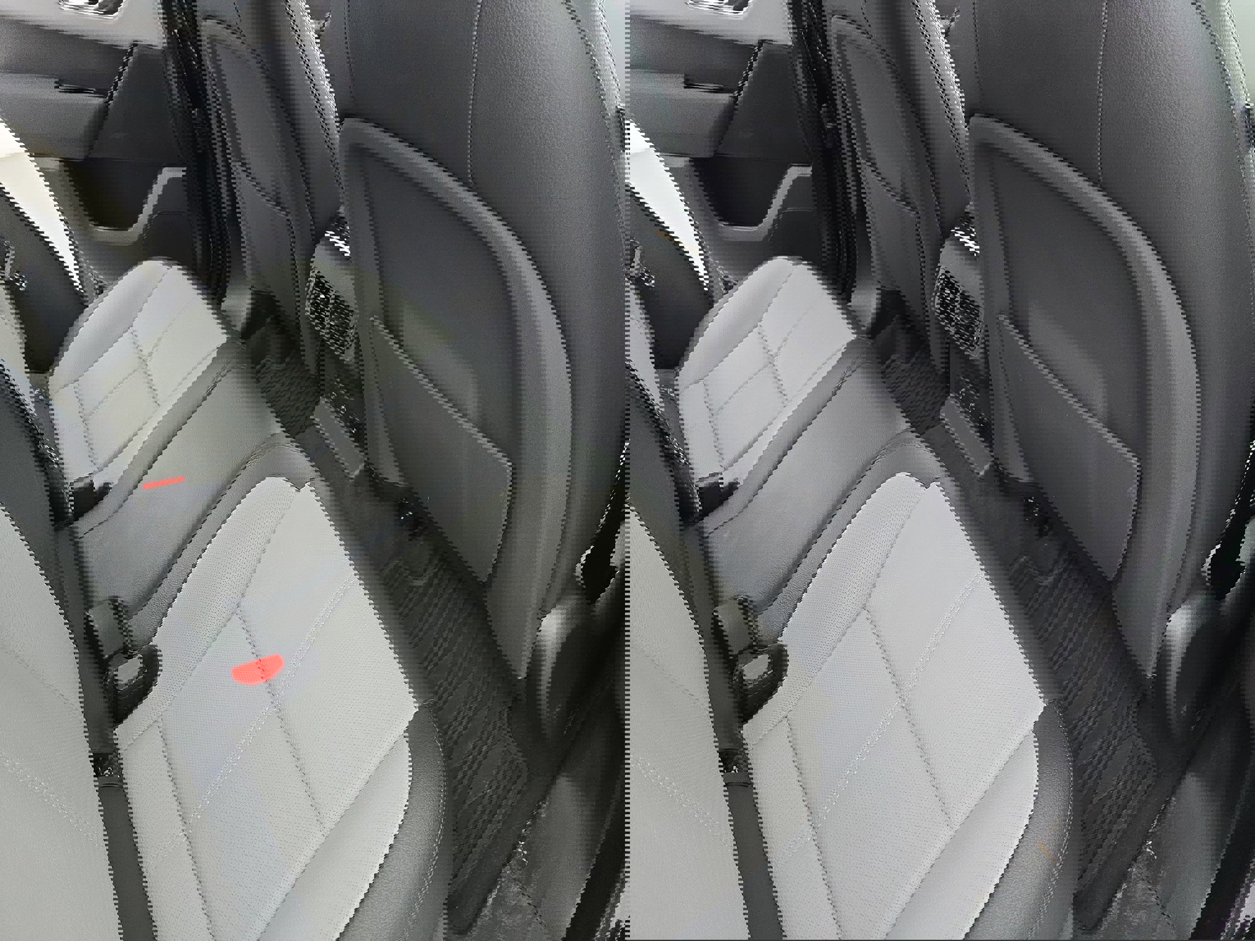 Used 2025 Land Rover Range Rover Velar Dynamic SE image 11