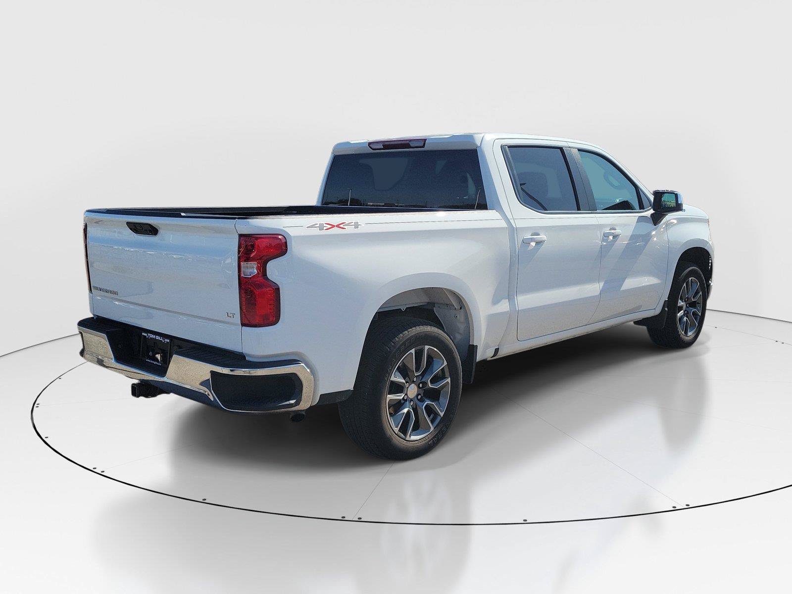 Used 2023 Chevrolet Silverado 1500 LT AWD/4WD image 4