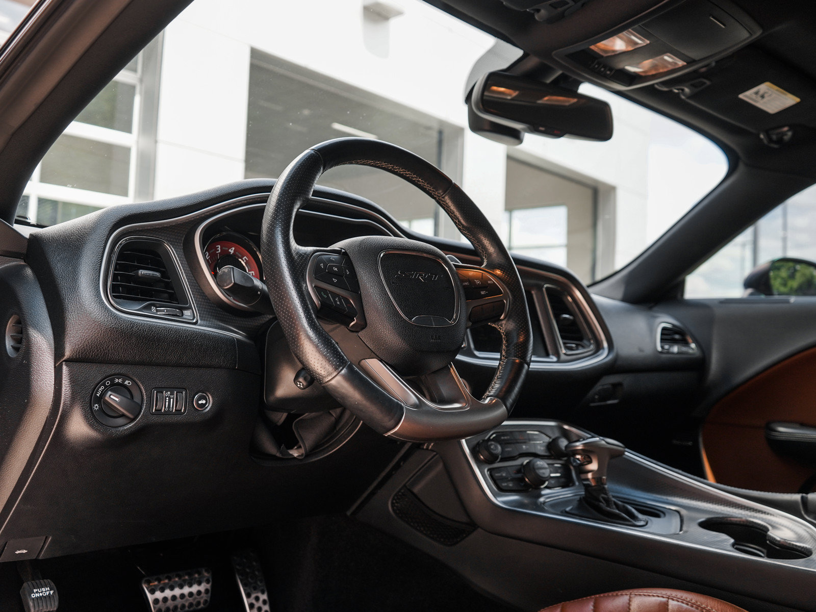 Used 2015 Dodge Challenger SRT Hellcat RWD image 15