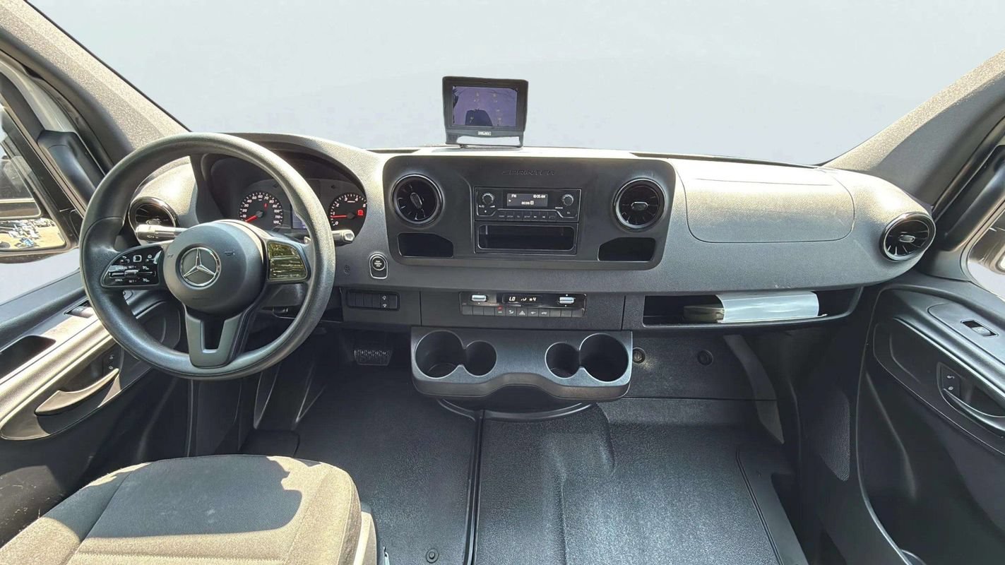 Used 2020 Mercedes-Benz Sprinter 2500 image 9