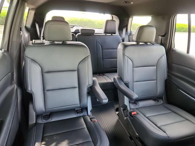New 2026 Chevrolet Traverse LT w/ Driver Confidence Package FWD image 17