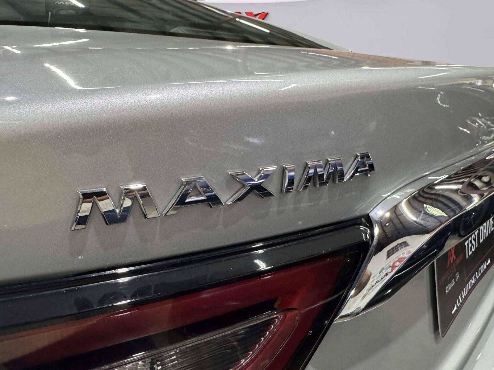 Used 2021 Nissan Maxima 3.5 SV w/ Floor Mat Group FWD image 17