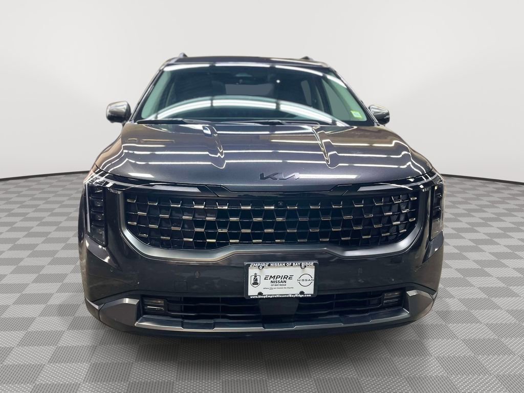 Used 2025 Kia Carnival SX Prestige image 8