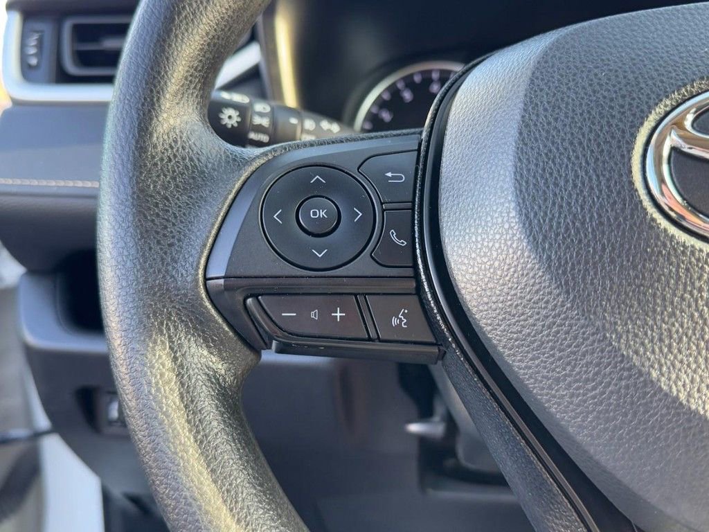 Certified 2021 Toyota RAV4 XLE w/ Carpet Mat Package (TMS) image 19