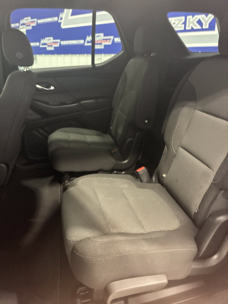 Used 2023 Chevrolet Traverse LT AWD/4WD image 34