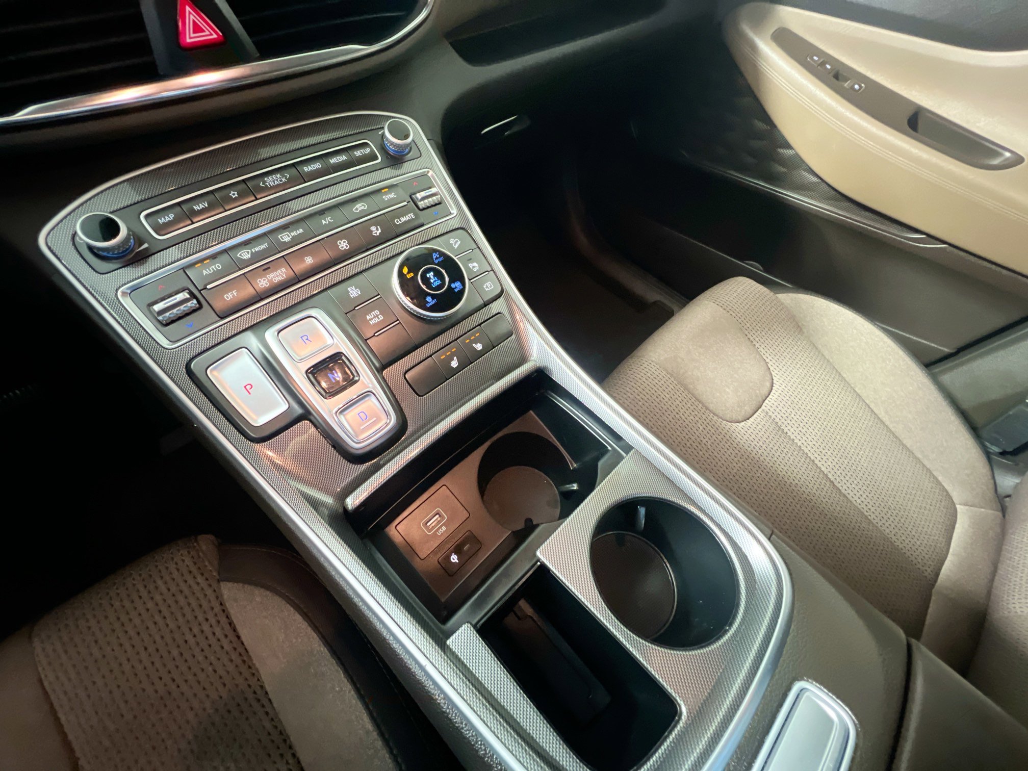 Used 2023 Hyundai Santa Fe SEL Convenience image 26