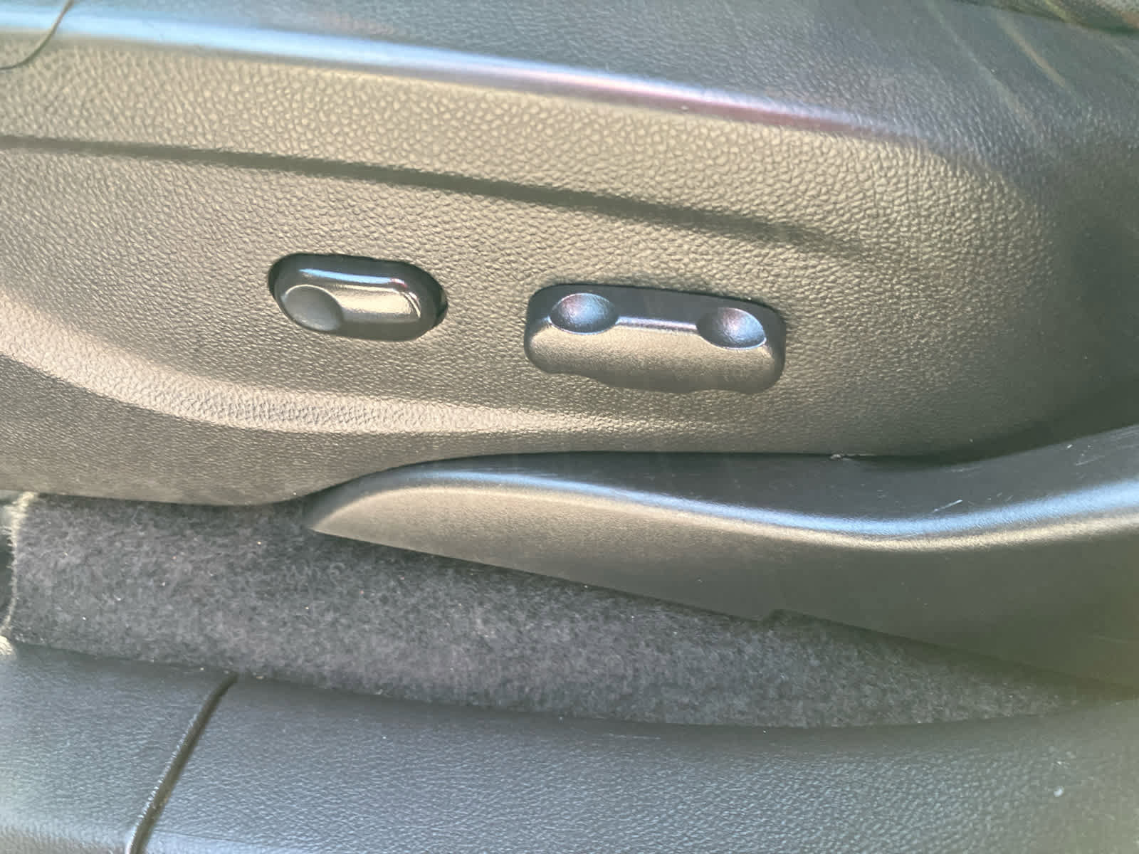 Used 2022 Chevrolet Trax LT w/ Sport Edition image 11