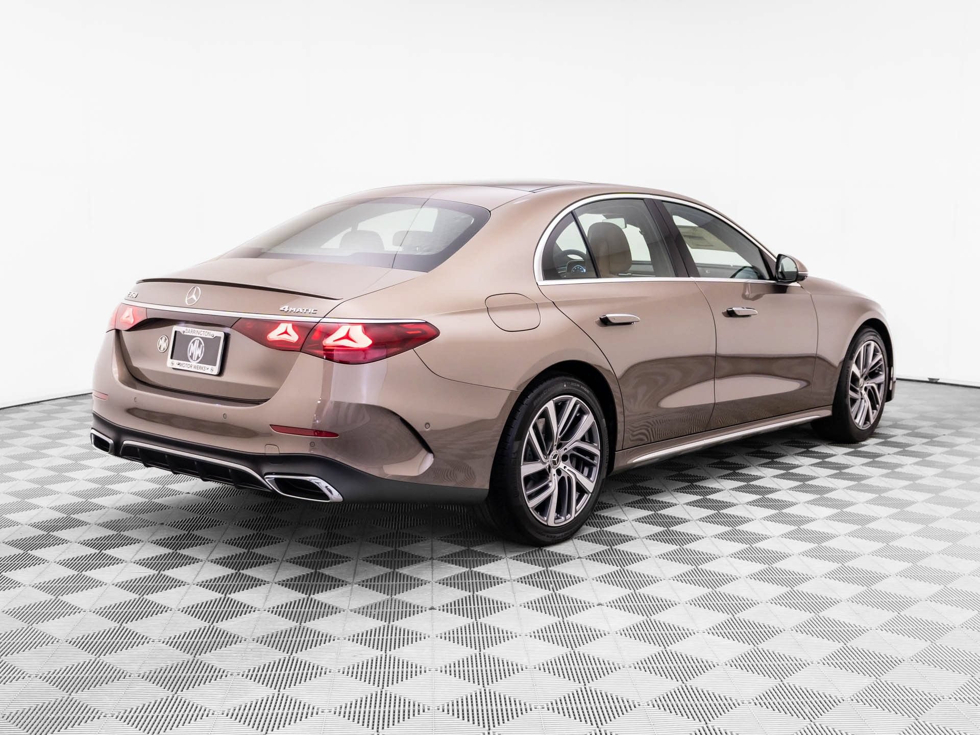 New 2026 Mercedes-Benz E 350 4MATIC Sedan image 5