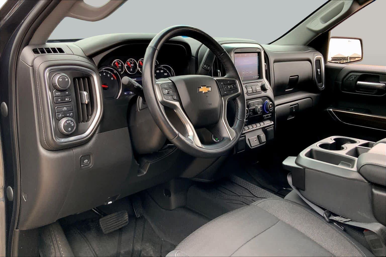 Used 2019 Chevrolet Silverado 1500 LT w/ Texas Edition AWD/4WD image 16