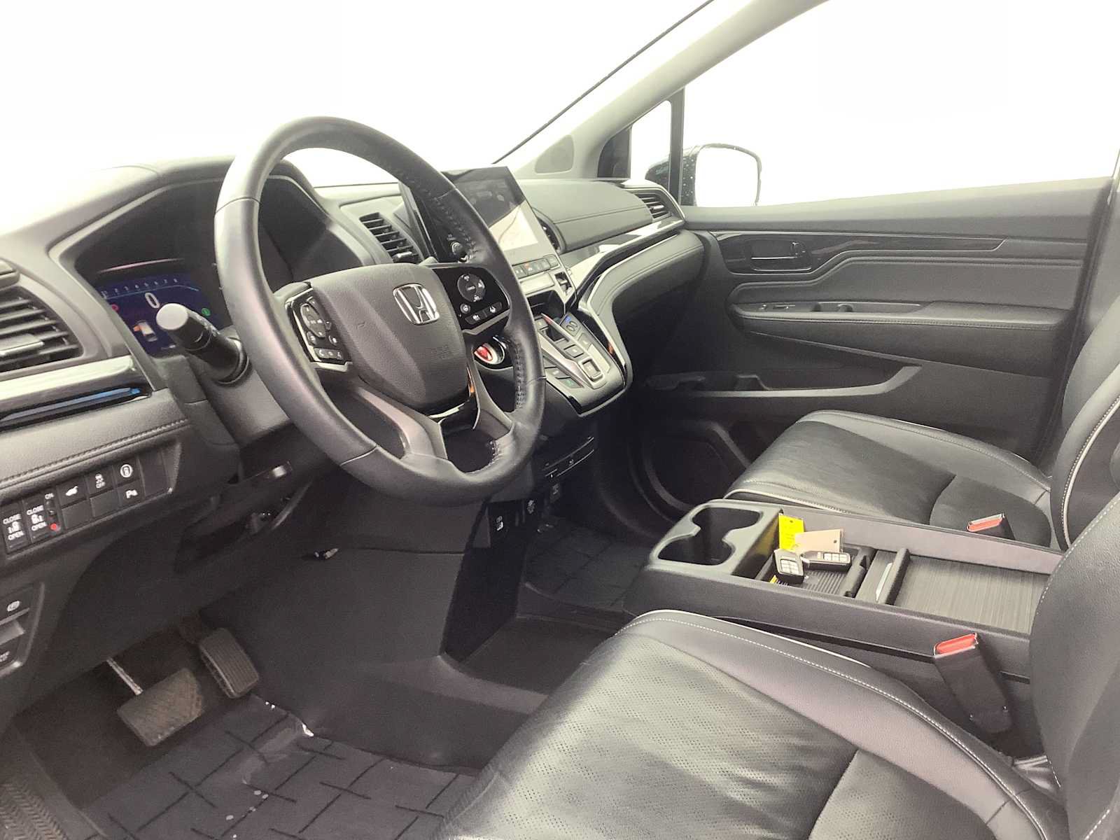 Certified 2023 Honda Odyssey Elite image 3