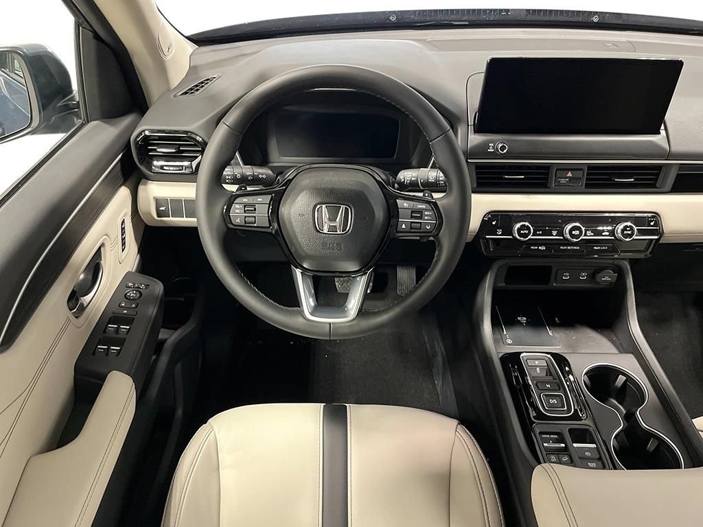 New 2026 Honda Pilot Touring image 26