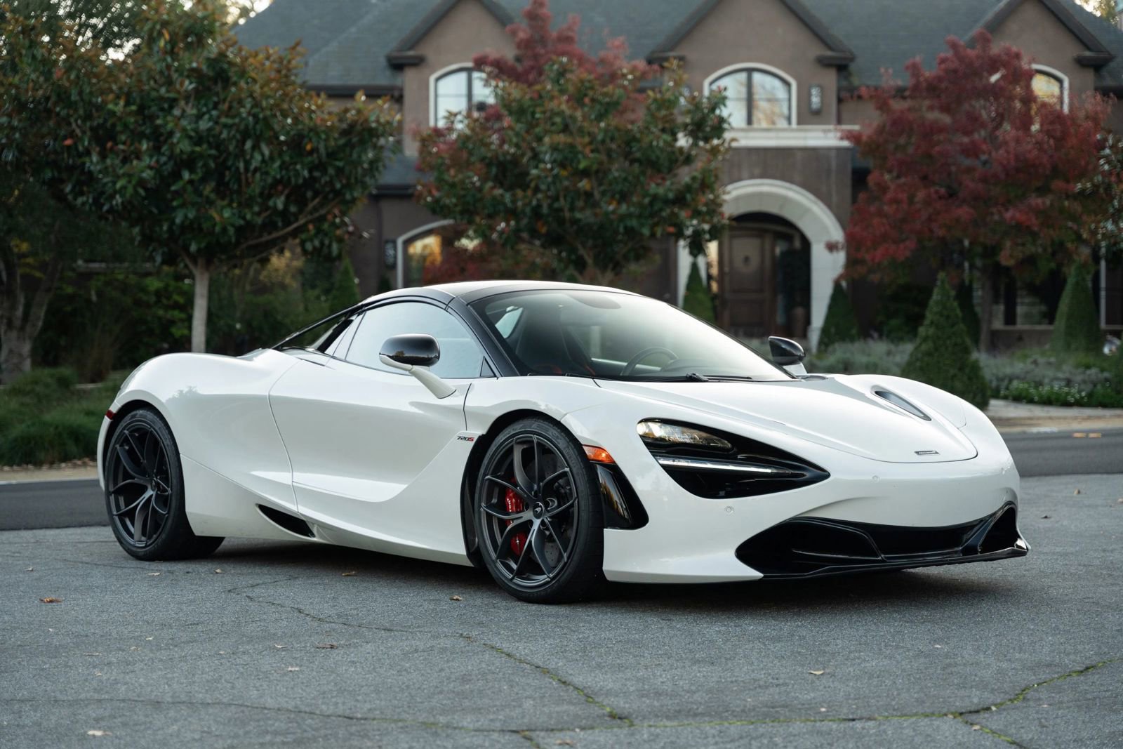 Used 2021 McLaren 720S Spider image 12