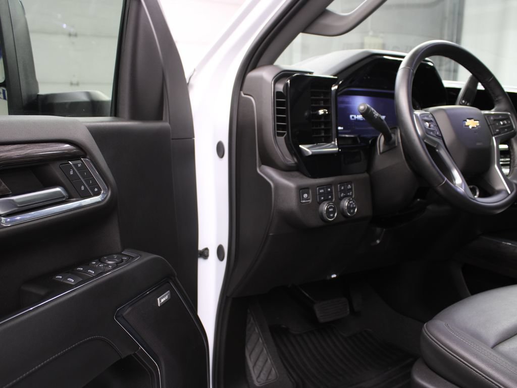 Used 2024 Chevrolet Silverado 3500 LTZ w/ LTZ Convenience Package AWD/4WD image 58