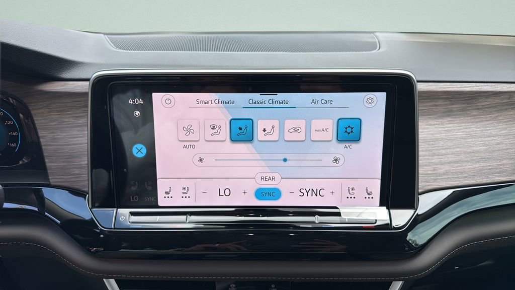 New 2026 Volkswagen Atlas SEL image 30